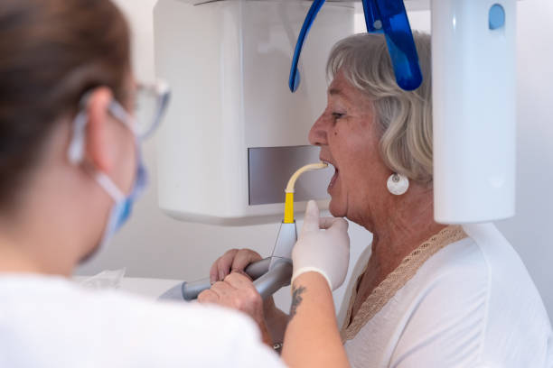 Best Holiday Emergency Dentist in Wakarusa, IN
